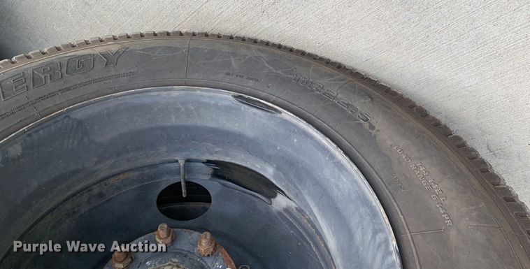 image for item DM7962 2007 Freightliner  M915A4R2 FLD120 semi truck