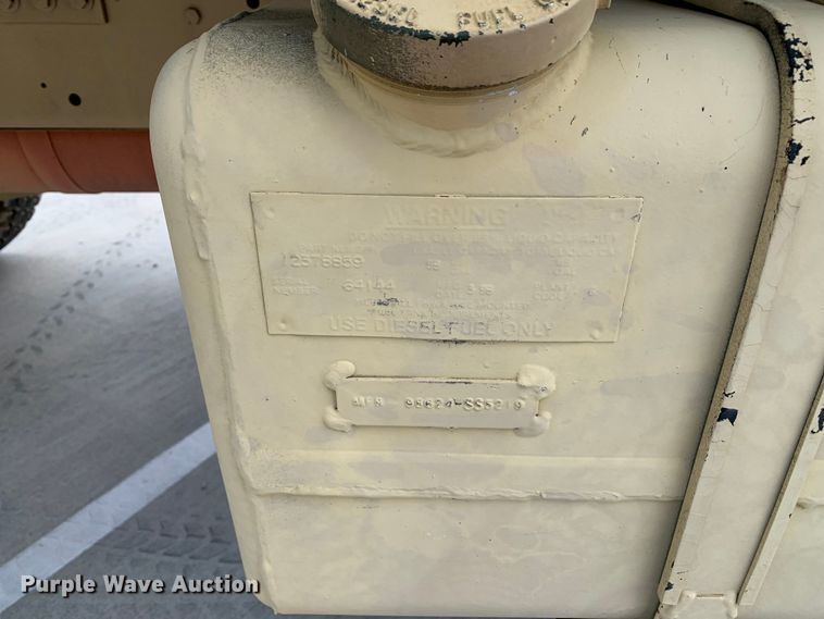 image for item DM7965 1994 Stewart & Stevenson M1078 flatbed truck