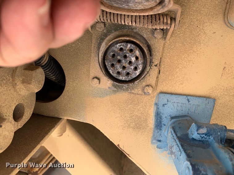 image for item DM7965 1994 Stewart & Stevenson M1078 flatbed truck