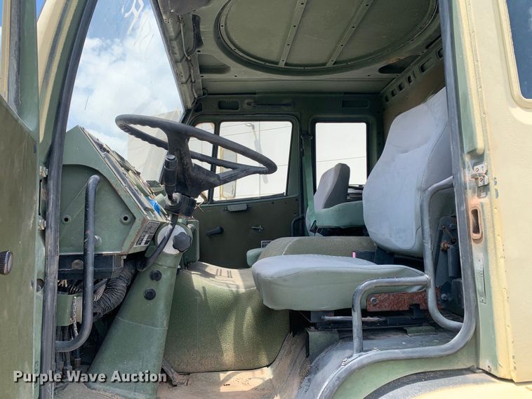 image for item DM7965 1994 Stewart & Stevenson M1078 flatbed truck