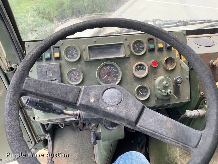 image for item DM7965 1994 Stewart & Stevenson M1078 flatbed truck