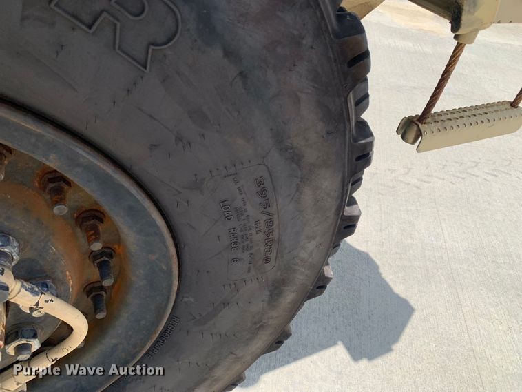 image for item DM7965 1994 Stewart & Stevenson M1078 flatbed truck