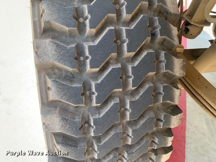 image for item DM7965 1994 Stewart & Stevenson M1078 flatbed truck