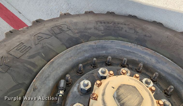 image for item DM7965 1994 Stewart & Stevenson M1078 flatbed truck