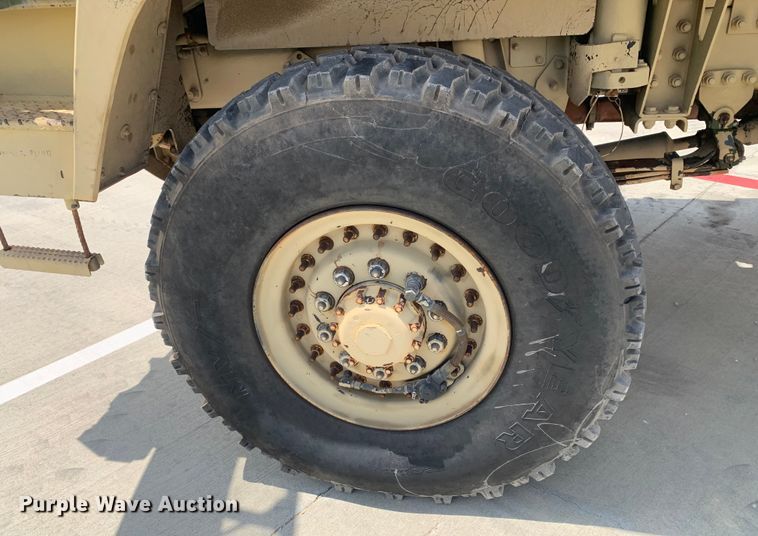 image for item DM7965 1994 Stewart & Stevenson M1078 flatbed truck