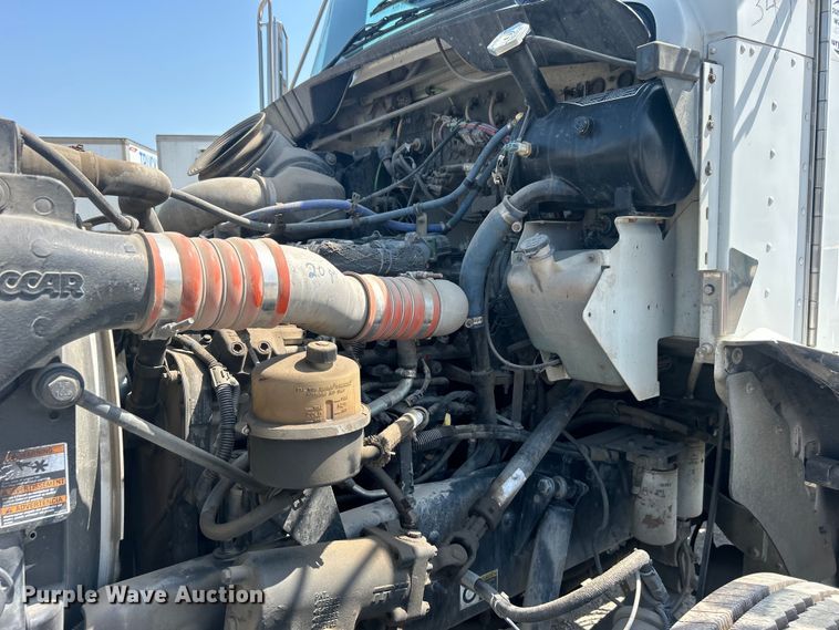 image for item DO6605 2012 Kenworth  T370 semi truck