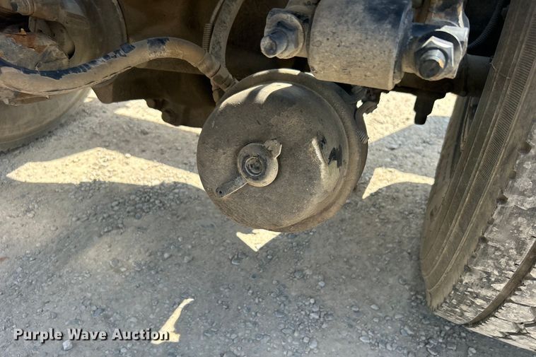 image for item DO6605 2012 Kenworth  T370 semi truck