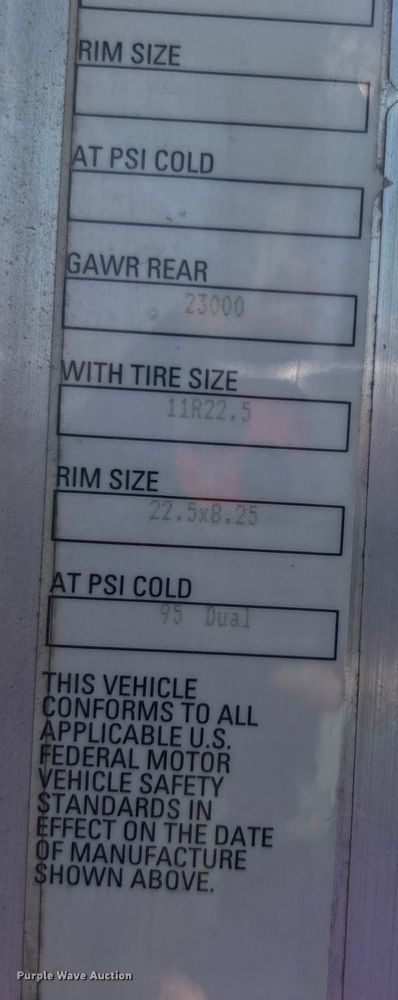 image for item DO6605 2012 Kenworth  T370 semi truck