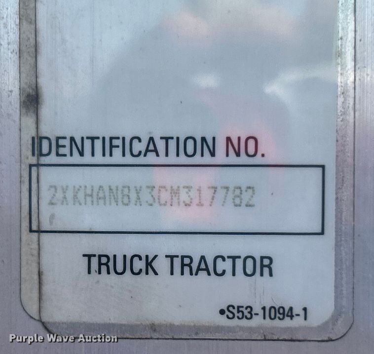 image for item DO6605 2012 Kenworth  T370 semi truck