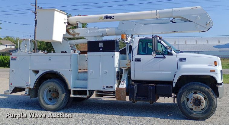 image for item DP1273 1997 Chevrolet C7500 bucket truck