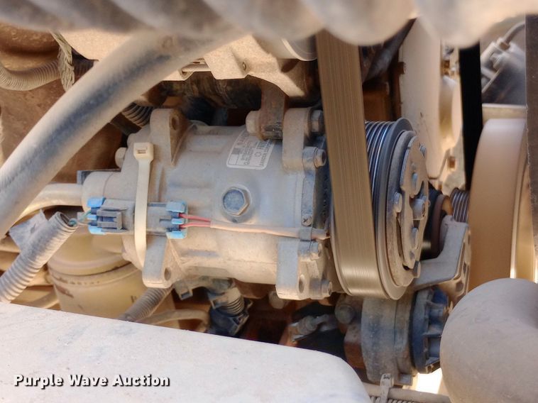 image for item DP1273 1997 Chevrolet C7500 bucket truck