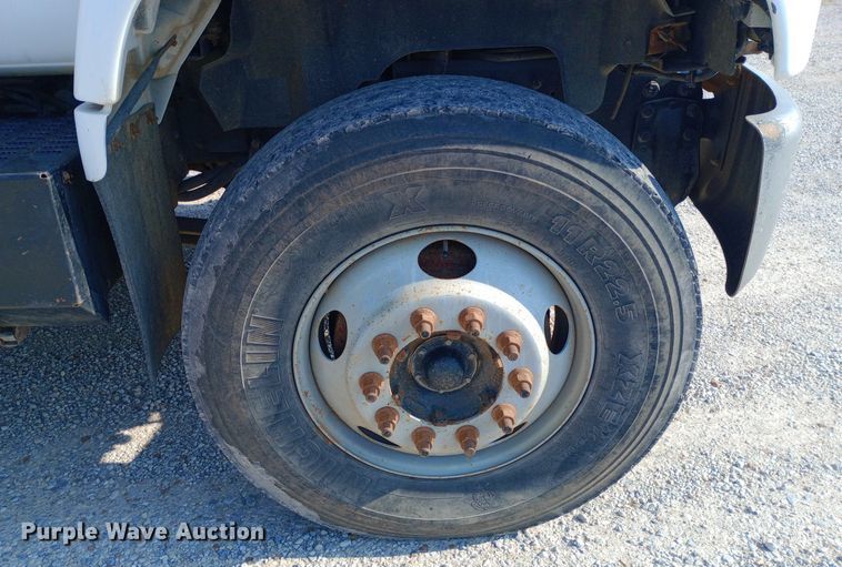 image for item DP1273 1997 Chevrolet C7500 bucket truck