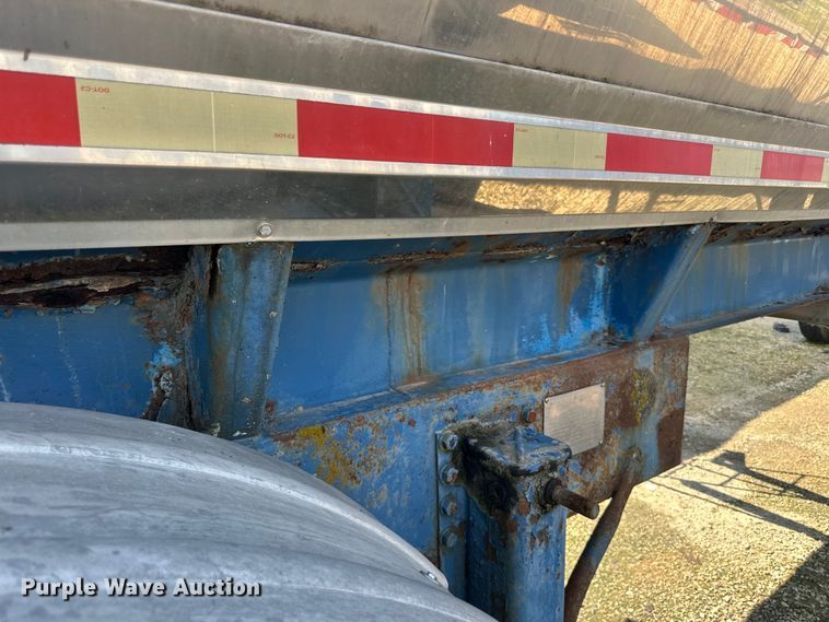 image for item DP8427 1992 Walker tank trailer