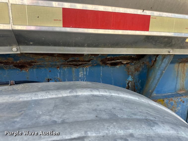 image for item DP8427 1992 Walker tank trailer