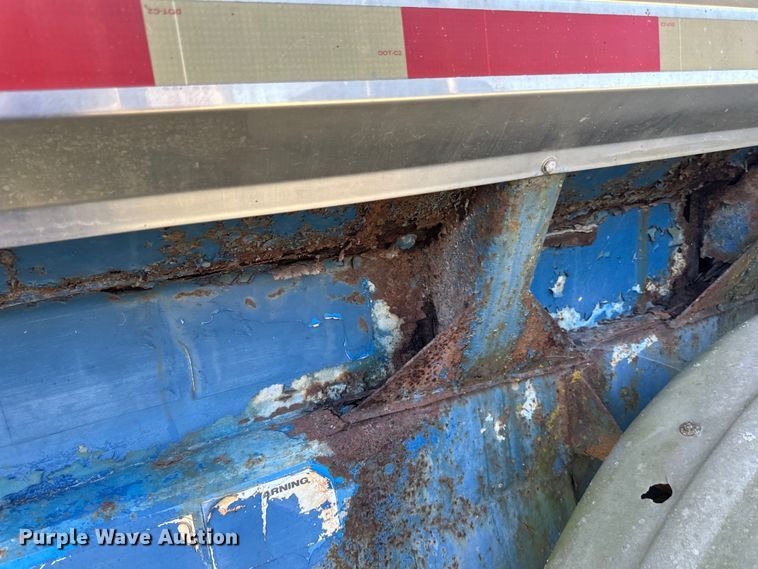 image for item DP8427 1992 Walker tank trailer