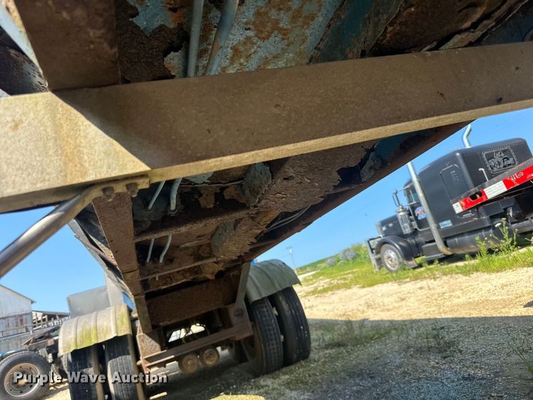 image for item DP8427 1992 Walker tank trailer