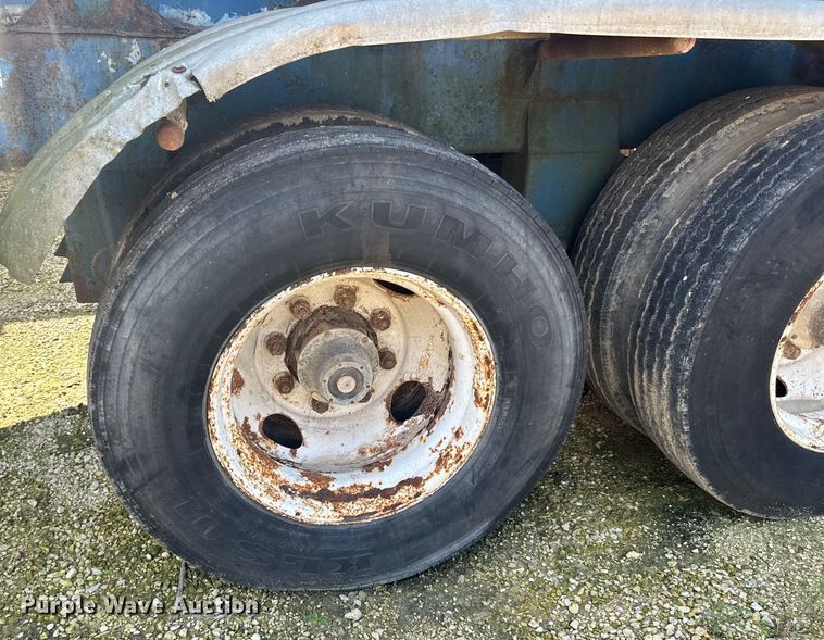 image for item DP8427 1992 Walker tank trailer