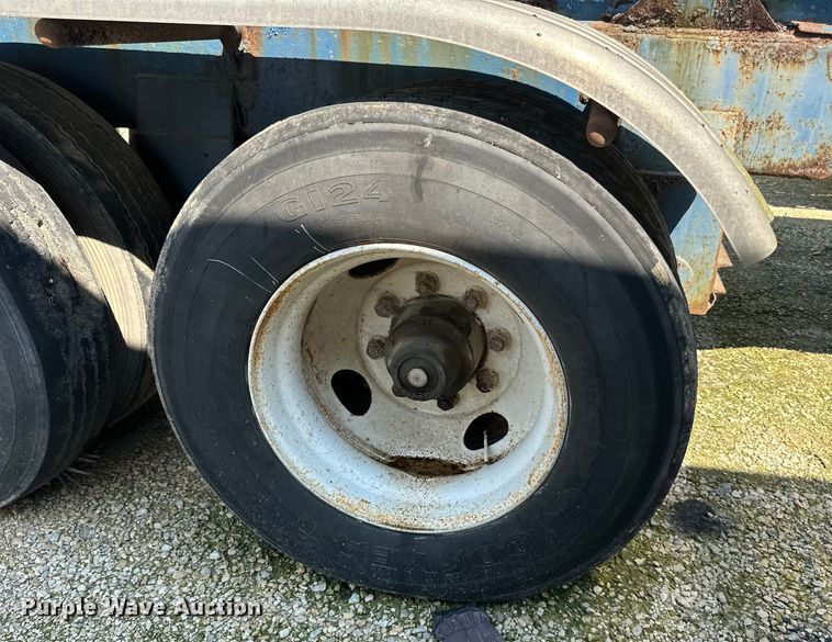 image for item DP8427 1992 Walker tank trailer