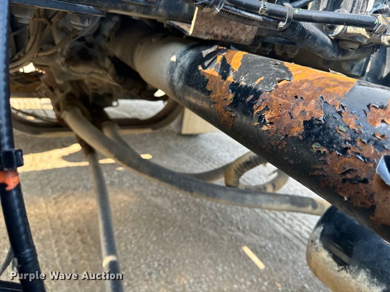 image for item DQ6887 2006 Kenworth T800 semi truck