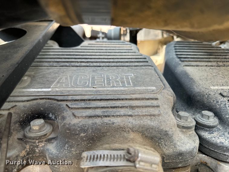 image for item DQ6887 2006 Kenworth T800 semi truck