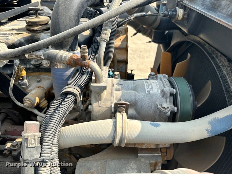 image for item DQ6887 2006 Kenworth T800 semi truck