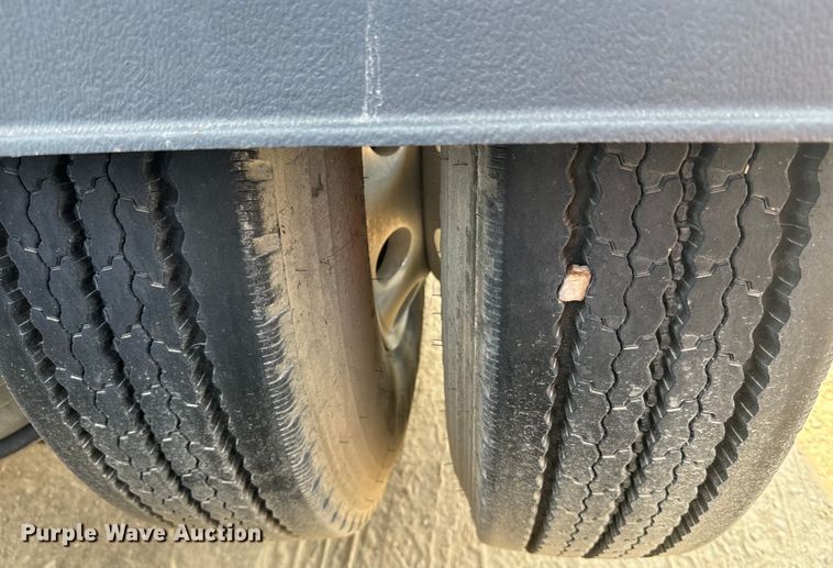 image for item DQ6887 2006 Kenworth T800 semi truck