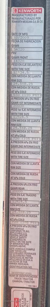 image for item DQ6887 2006 Kenworth T800 semi truck