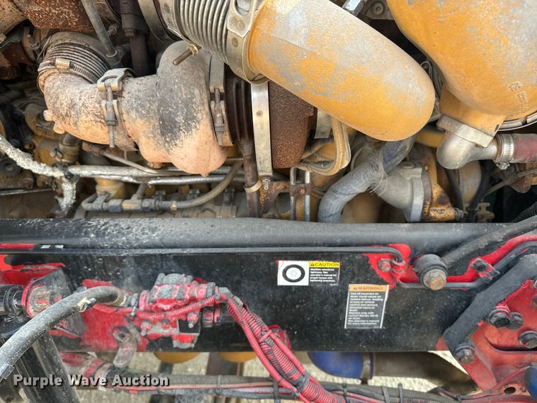 image for item DQ6888 2010 Kenworth T800 semi truck