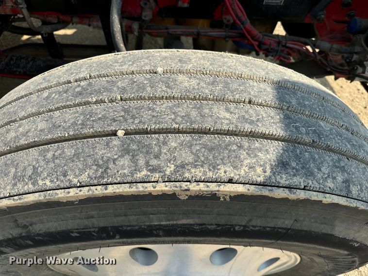 image for item DQ6888 2010 Kenworth T800 semi truck