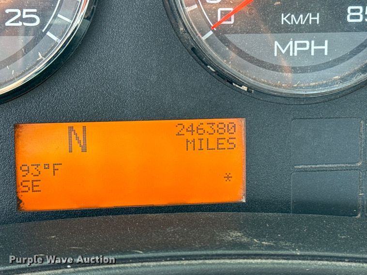 image for item DQ6906 2011 International  Prostar semi truck