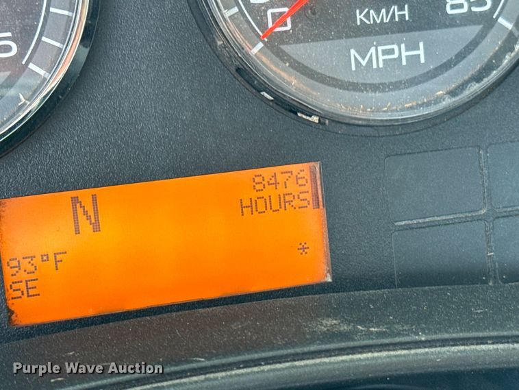 image for item DQ6906 2011 International  Prostar semi truck