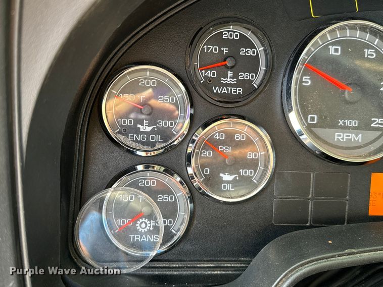 image for item DQ6906 2011 International  Prostar semi truck