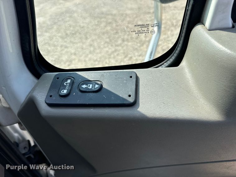 image for item DQ6906 2011 International  Prostar semi truck