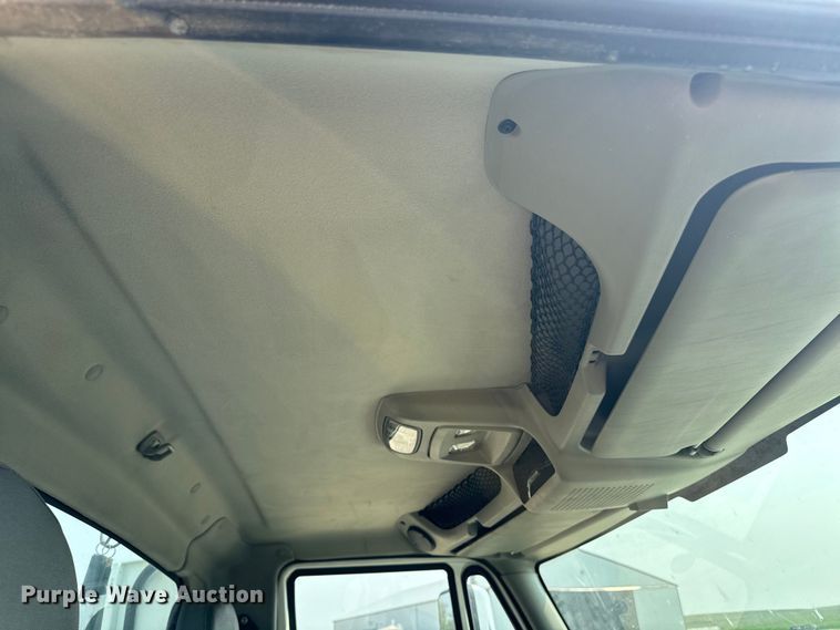 image for item DQ6906 2011 International  Prostar semi truck