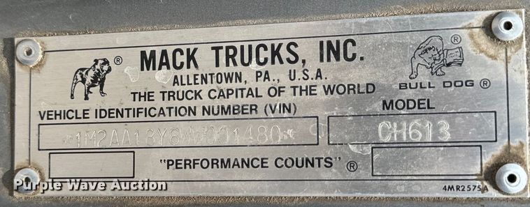 image for item DQ6909 1998 Mack CH613 truck cab and chassis