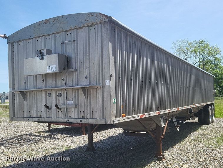 image for item DR4797 1981 Wilson  AGH-600 grain trailer