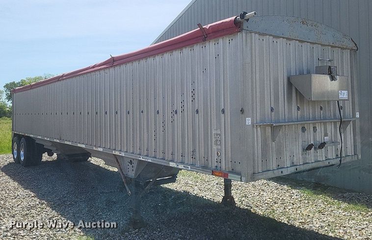 image for item DR4797 1981 Wilson  AGH-600 grain trailer