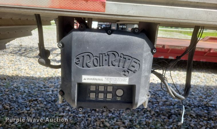 image for item DR4797 1981 Wilson  AGH-600 grain trailer