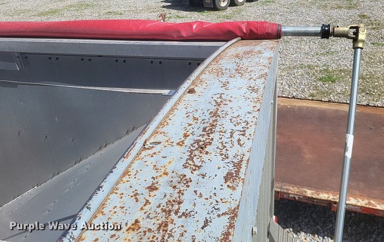 image for item DR4797 1981 Wilson  AGH-600 grain trailer