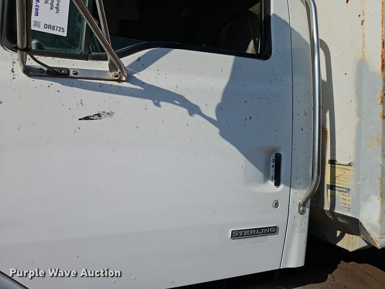 image for item DR8725 2004 Sterling  L9500 dump truck