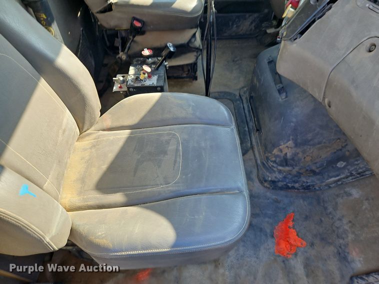 image for item DR8725 2004 Sterling  L9500 dump truck