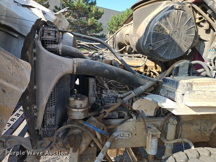 image for item DR8725 2004 Sterling  L9500 dump truck