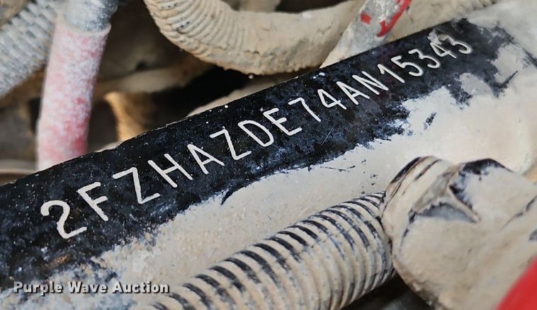 image for item DR8725 2004 Sterling  L9500 dump truck