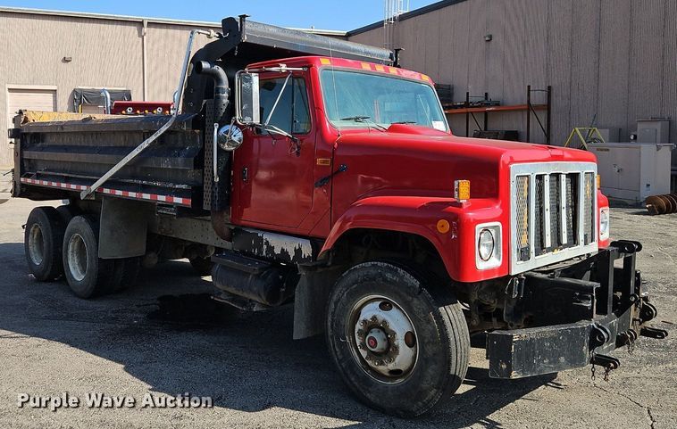 image for item DR8726 2002 International  2554 dump truck