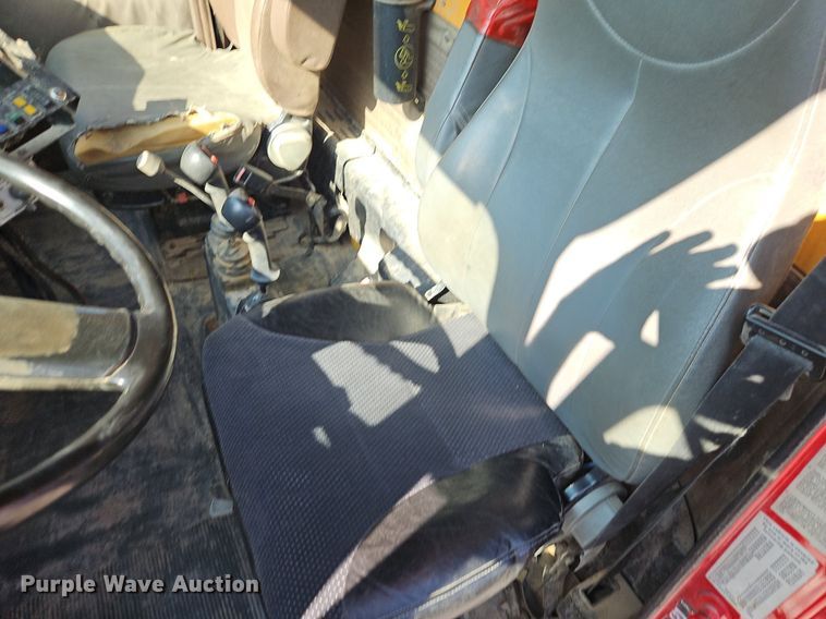 image for item DR8726 2002 International  2554 dump truck