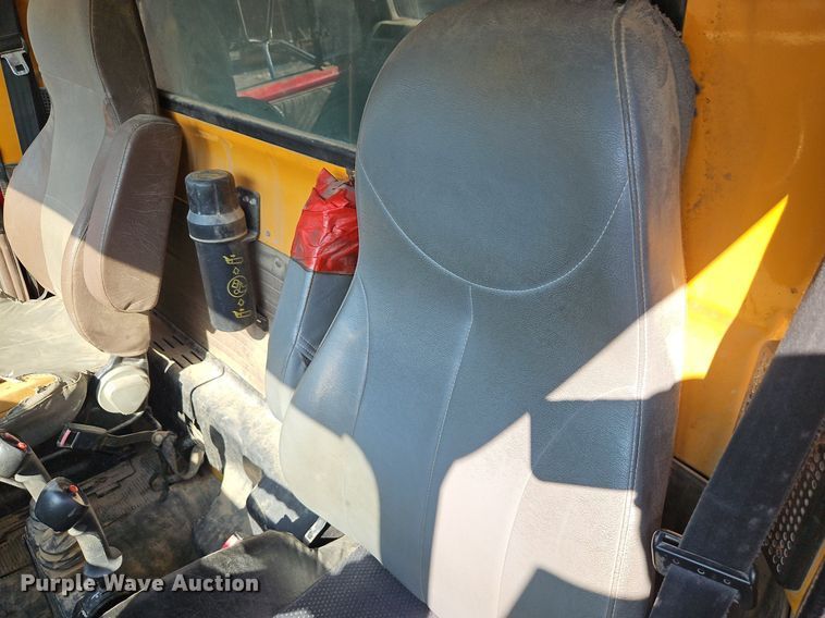 image for item DR8726 2002 International  2554 dump truck