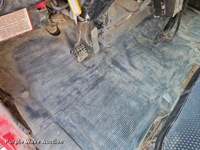 image for item DR8726 2002 International  2554 dump truck