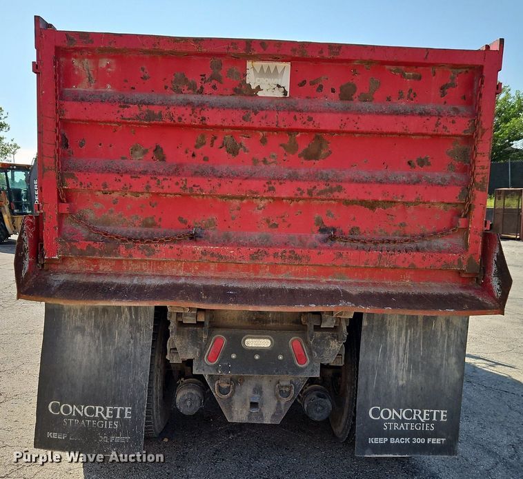 image for item DR8727 1977 Peterbilt  359-S19 dump truck