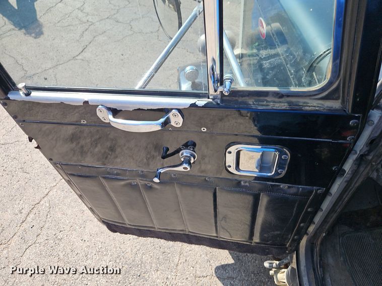 image for item DR8727 1977 Peterbilt  359-S19 dump truck