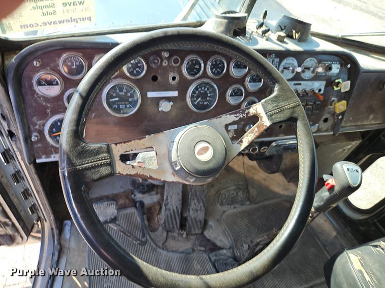 image for item DR8727 1977 Peterbilt  359-S19 dump truck